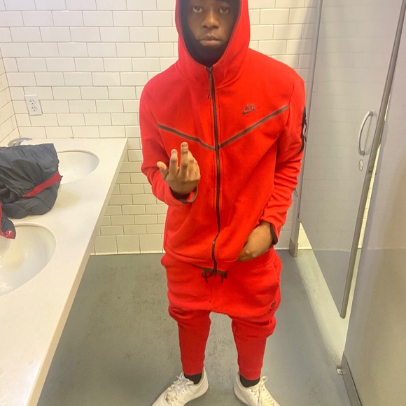 Meet your Posher, Corey - Picture 1 of 1